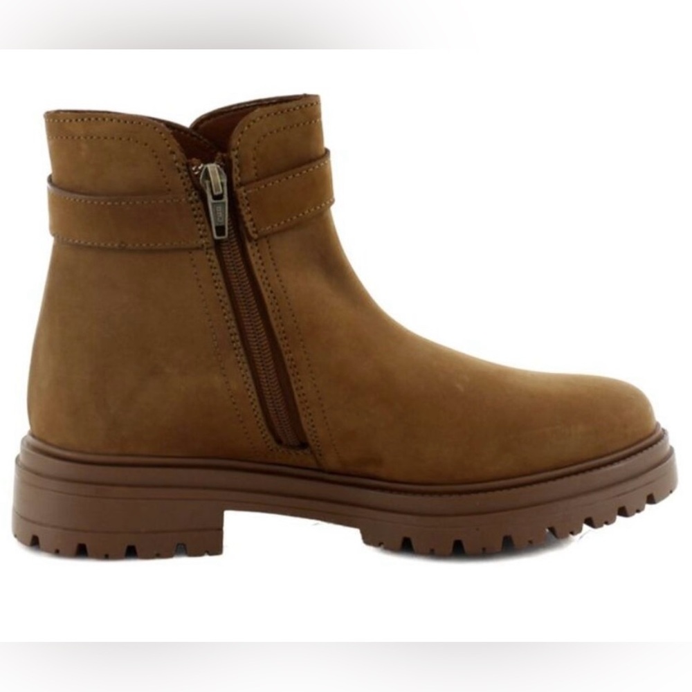 Steve Madden Maezy  Boots 🥾 Cognac Nubuck
